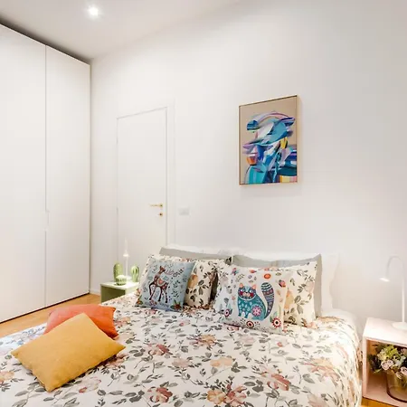 Casa Daria, Modern 4 Bedrooms In Apartamento Lucca