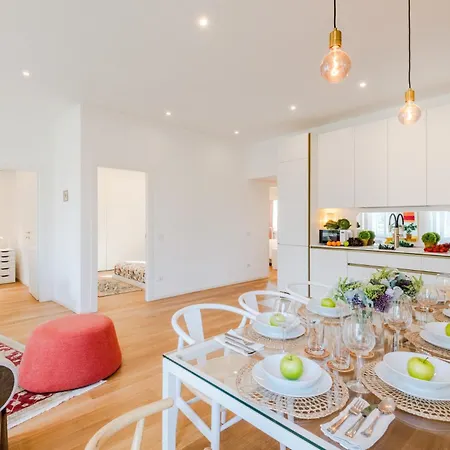 아파트 Casa Daria, Modern 4 Bedrooms In 루카