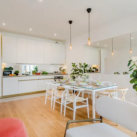Casa Daria, Modern 4 Bedrooms In דירה